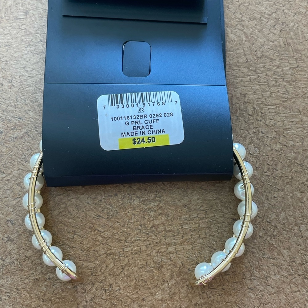 INC Gold-Tone Imitation Pearl Cuff Bracelet. Adjustable. Wire wrapped.Macy's NWT - Picture 11 of 12